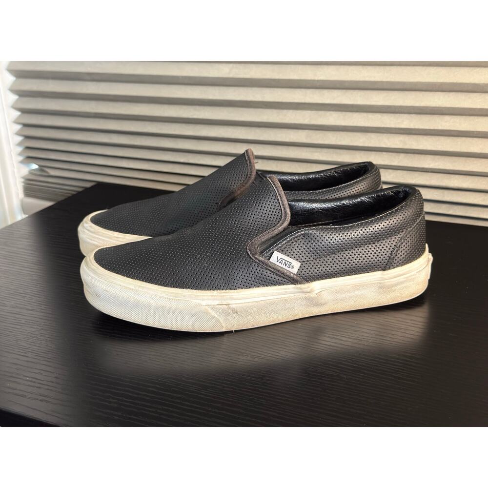 Vans Classic Slip-On Perferated Leather Black Sneakers Women’s 8 Men 6.5 Shoes - Picture 6 of 6